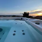 Podgora Experience With Jacuzzi *