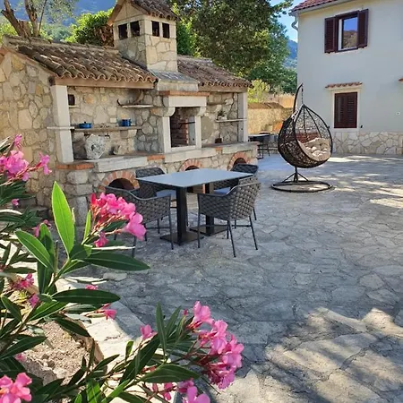 Podgora Experience With Jacuzzi