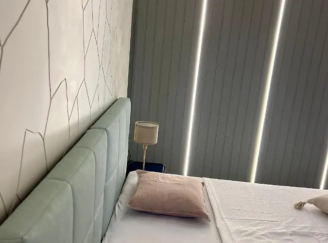 Lägenhet Podgora Experience With Jacuzzi Nerezine