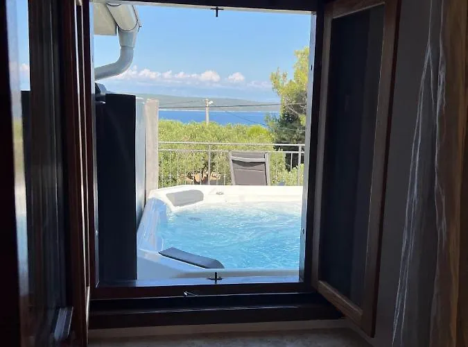 Podgora Experience With Jacuzzi Lägenhet Nerezine