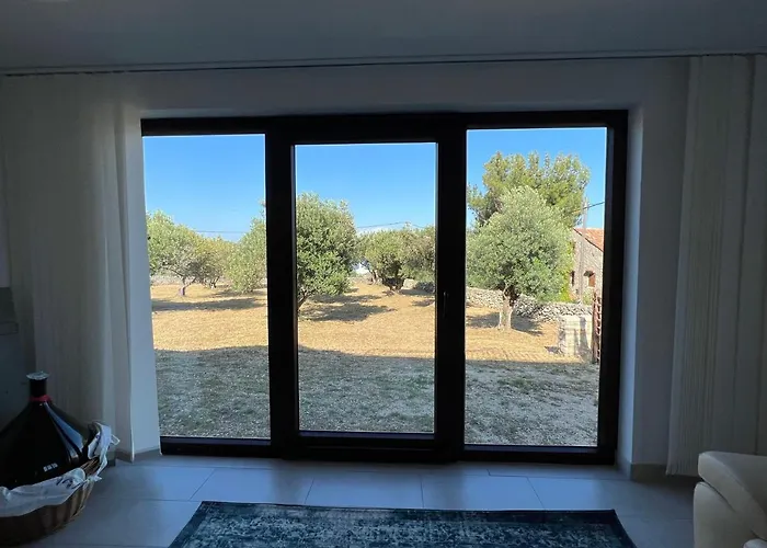 Lägenhet Podgora Experience With Jacuzzi Nerezine